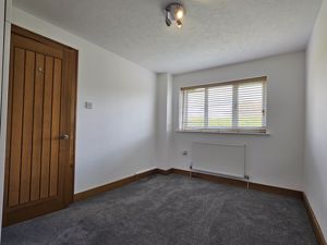 Bedroom- click for photo gallery